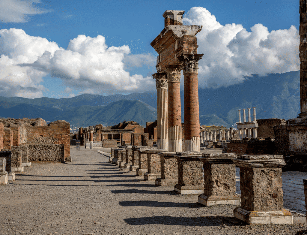 Descubra as ruínas de Pompéia